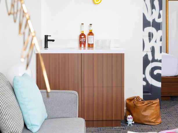 Imagen de la habitación del Hotel Belmont Vancouver Mgallery. Foto 17