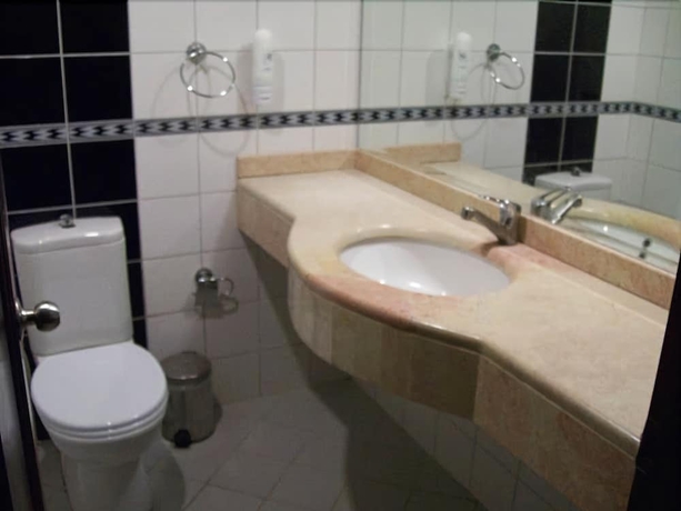 Imagen de la habitación del Hotel Belpoint Beach. Foto 16