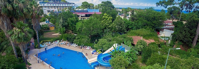 Imagen de la piscina del Hotel Belpoint Beach. Foto 18