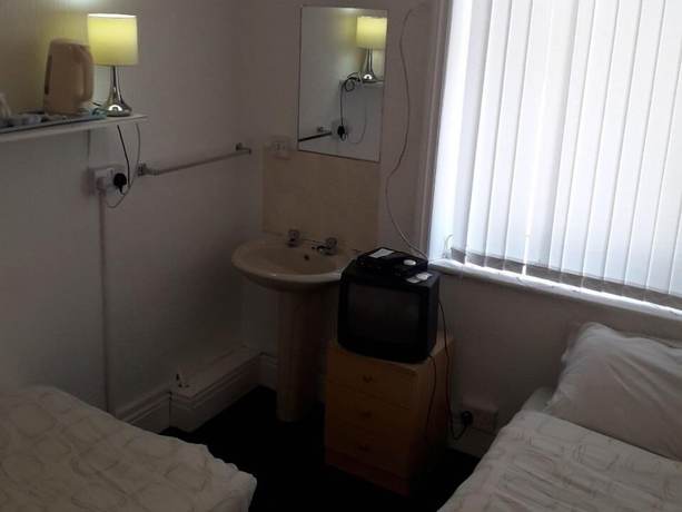 Imagen de la habitación del Hotel Belroy. Foto 9