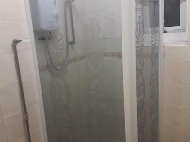 Imagen de la habitación del Hotel Belroy. Foto 17