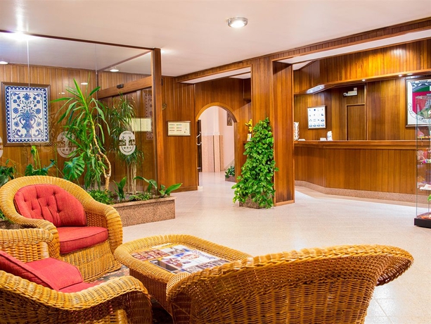 Imagen de los interiores del Hotel Belsol. Foto 17