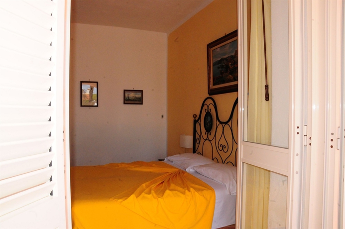 Imagen de la habitación del Hotel Belsole Ischia. Foto 6