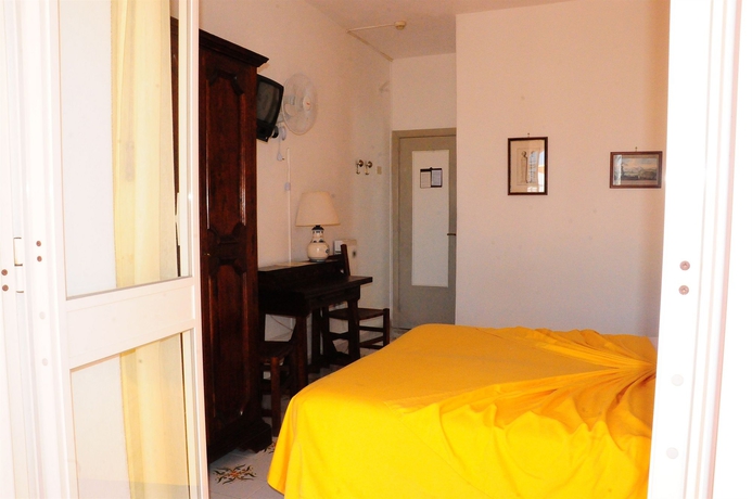 Imagen de la habitación del Hotel Belsole Ischia. Foto 9