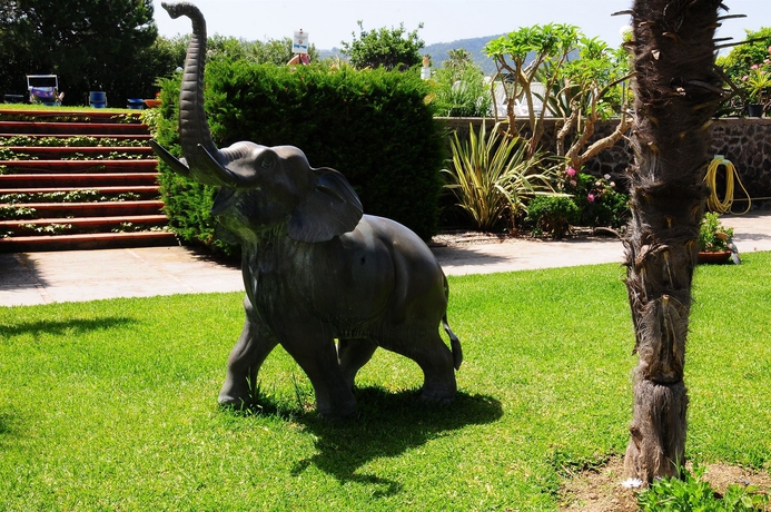 Imagen de los exteriores del Hotel Belsole Ischia. Foto 10