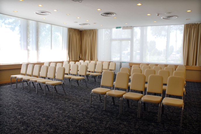 Imagen de los interiores del Hotel Belstay Milano Assago. Foto 16