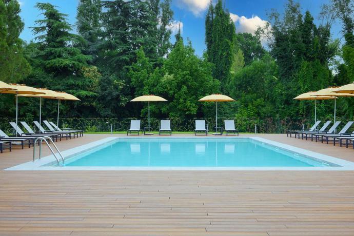 Imagen de la piscina del Hotel Belstay Venezia Mestre. Foto 26