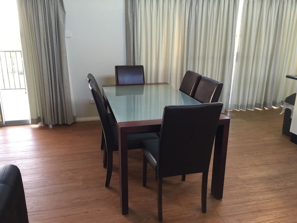 Imagen de la habitación del Hotel Beltana Villas. Foto 8