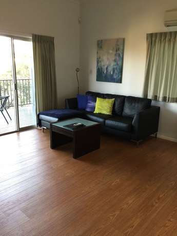 Imagen de la habitación del Hotel Beltana Villas. Foto 10