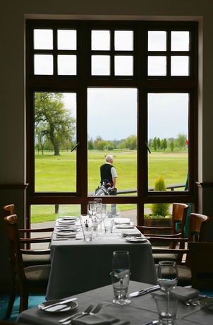 Imagen de los exteriores del Hotel Belton Woods , Spa and Golf Resort. Foto 15