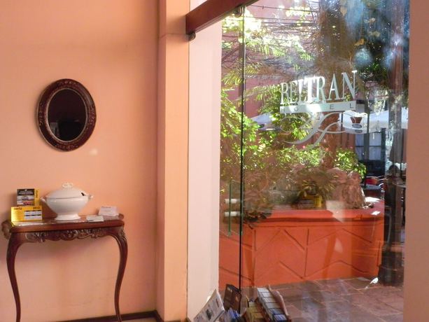 Imagen de los interiores del Hotel Beltran. Foto 20