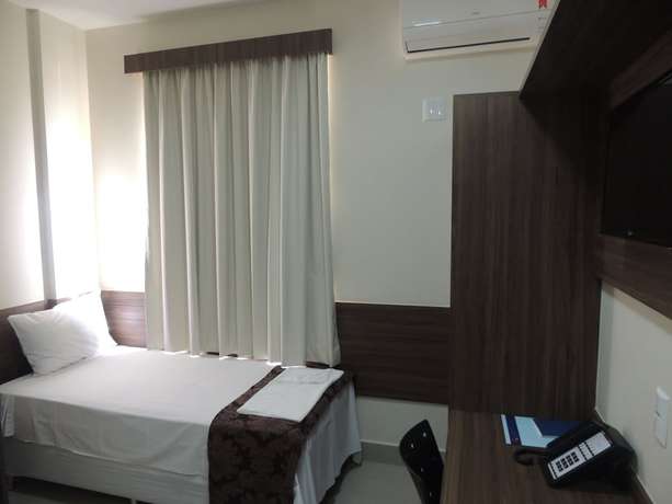 Imagen de la habitación del Hotel Belugi, Goiania. Foto 14