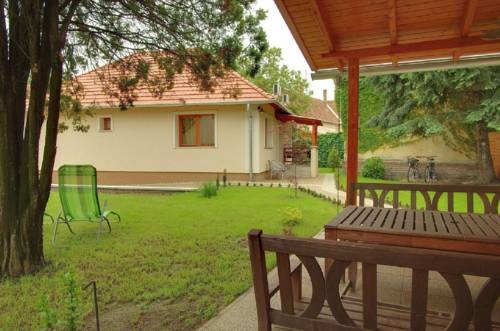 Imagen general del Hotel Belv&aacute;rosi Apartmanh&aacute;z. Foto 10