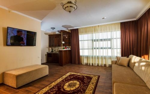 Imagen de la habitación del Hotel Belveder, Peresyp. Foto 9