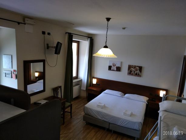 Imagen de la habitación del Hotel Belvedere, Alice Bel Colle. Foto 8