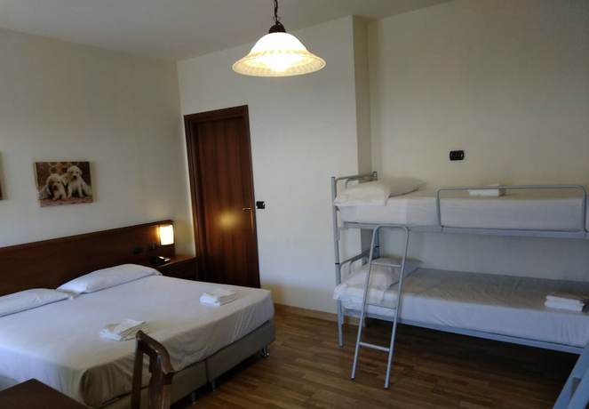 Imagen de la habitación del Hotel Belvedere, Alice Bel Colle. Foto 12