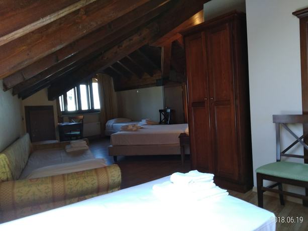 Imagen de la habitación del Hotel Belvedere, Alice Bel Colle. Foto 14
