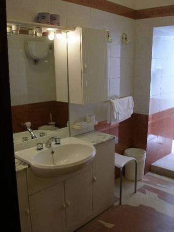 Imagen de la habitación del Hotel Belvedere, Asis. Foto 7