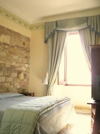 Imagen de la habitación del Hotel Belvedere, Asis. Foto 11