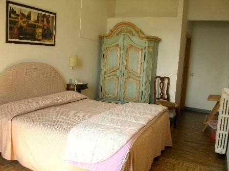 Imagen de la habitación del Hotel Belvedere, Asis. Foto 14