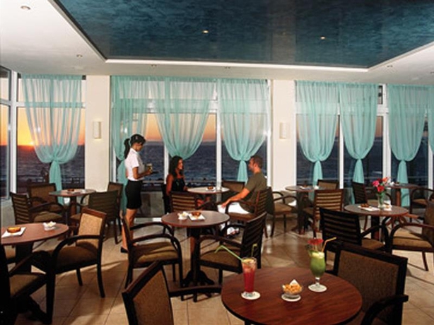 Imagen general del Hotel Belvedere Beach. Foto 11