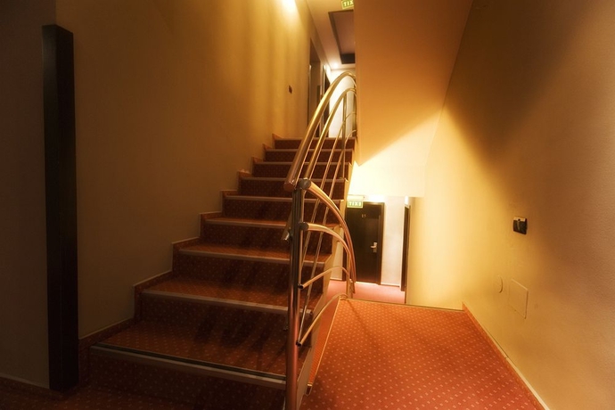 Imagen de los interiores del Hotel Belvedere Brasov. Foto 11