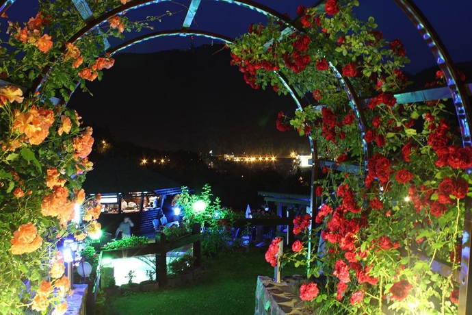 Imagen de los exteriores del Hotel Belvedere Brasov. Foto 9