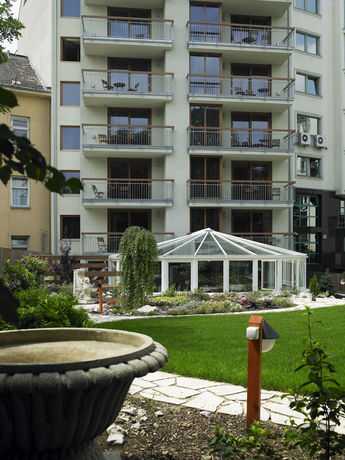 Imagen de los exteriores del Hotel Belvedere, Budapest. Foto 12