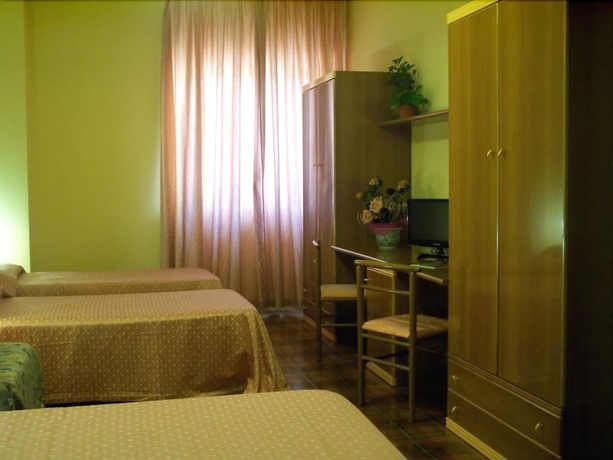 Imagen de la habitación del Hotel Belvedere, Caserta. Foto 6