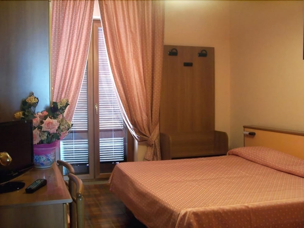 Imagen de la habitación del Hotel Belvedere, Caserta. Foto 8