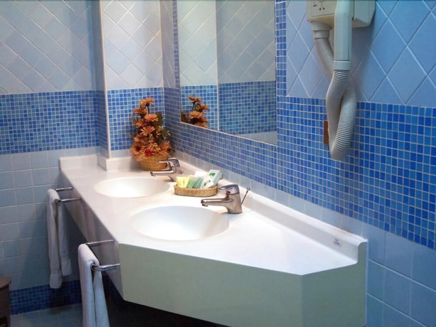 Imagen de la habitación del Hotel Belvedere, Caserta. Foto 17