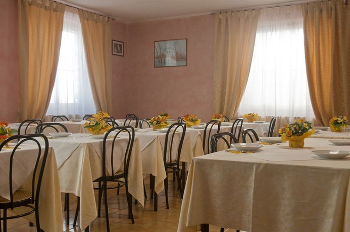 Imagen del bar/restaurante del Hotel Belvedere, Lago Tras&iacute;meno. Foto 3