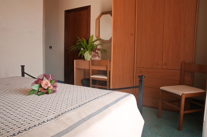 Imagen de la habitación del Hotel Belvedere, Lago Tras&iacute;meno. Foto 7