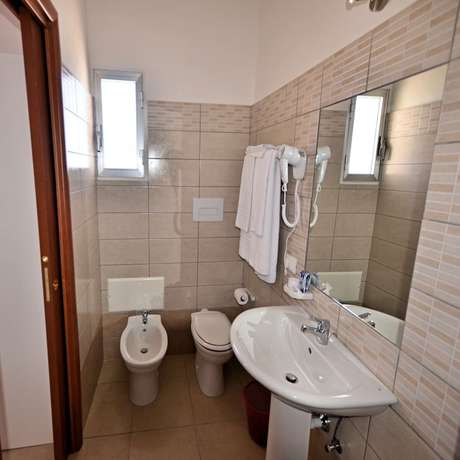 Imagen de la habitación del Hotel Belvedere, Lampedusa. Foto 8