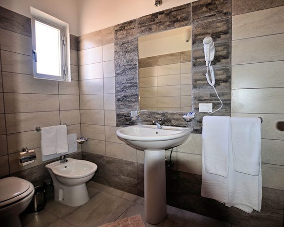 Imagen de la habitación del Hotel Belvedere, Lampedusa. Foto 19