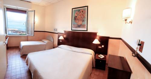 Imagen de la habitación del Hotel Belvedere, Lido di Ostia. Foto 12