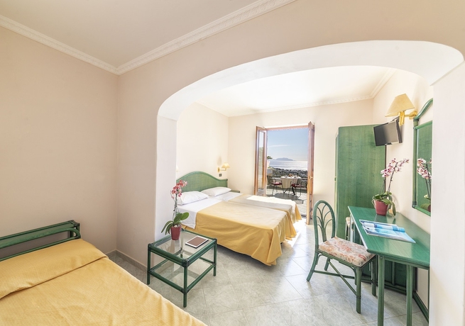 Imagen de la habitación del Hotel Belvedere, Panza. Foto 3