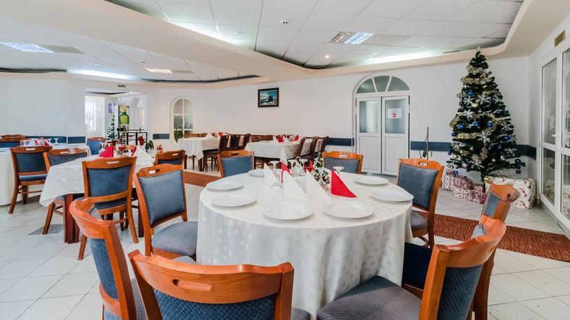 Imagen del bar/restaurante del Hotel Belvedere, Piatra Neamt. Foto 3