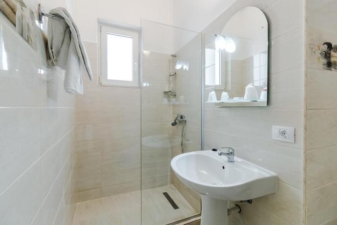 Imagen de los interiores del Hotel Belvedere, Piatra Neamt. Foto 10