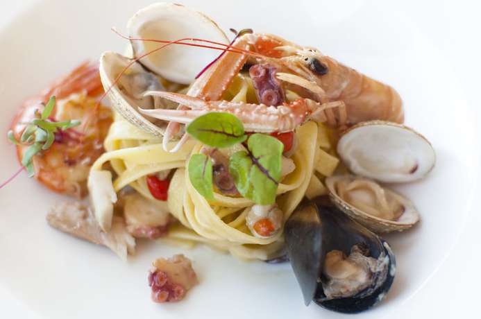 Imagen del bar/restaurante del Hotel Belvedere Resorts. Foto 2