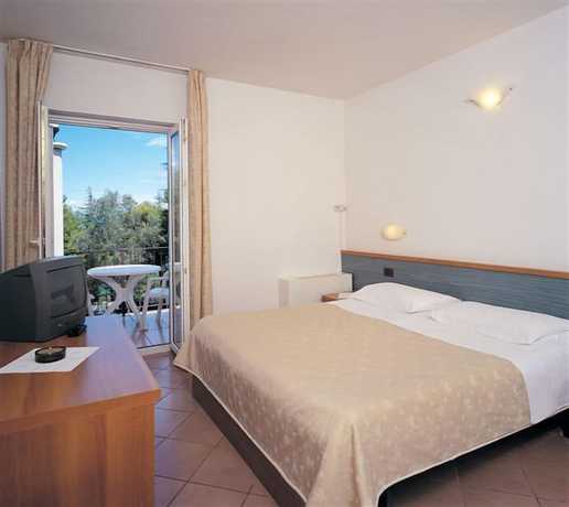 Imagen de la habitación del Hotel Belvedere Resorts. Foto 6