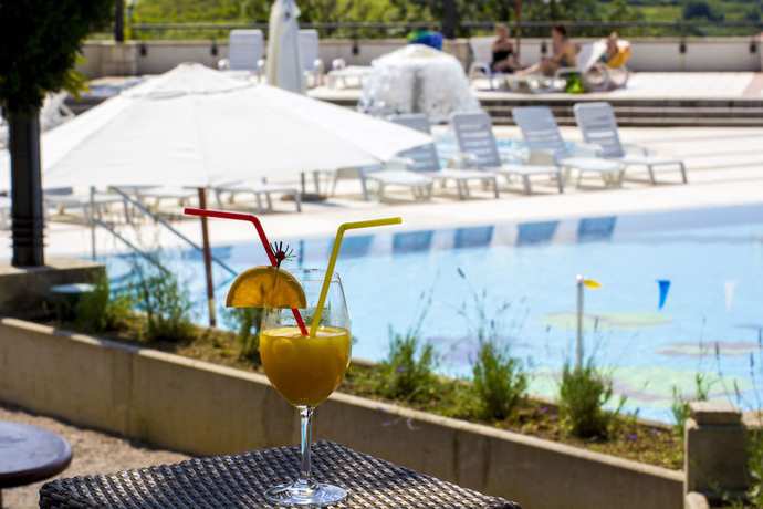 Imagen de la piscina del Hotel Belvedere Resorts. Foto 18