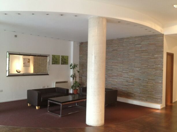 Imagen general del Hotel Belvedere Royal Victoria Docks. Foto 1