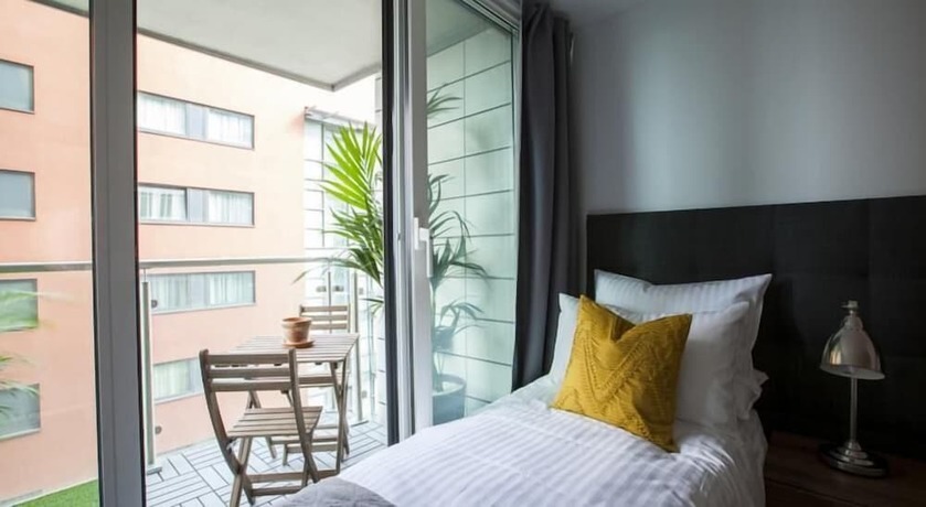 Imagen general del Hotel Belvedere Royal Victoria Docks. Foto 7