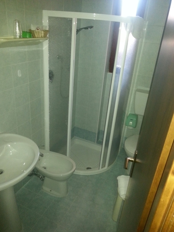 Imagen de la habitación del Hotel Belvedere, San Zeno di Montagna. Foto 10