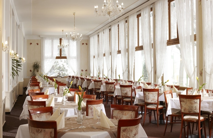 Imagen del bar/restaurante del Hotel Belvedere Spa House. Foto 6