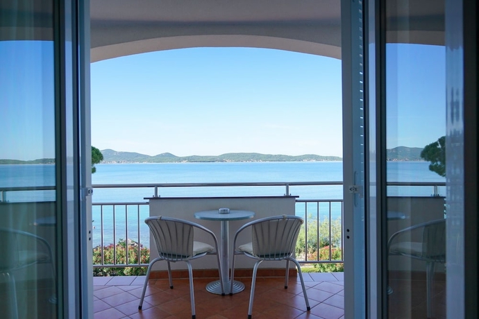 Imagen de la habitación del Hotel Belvedere, Sukosan. Foto 16