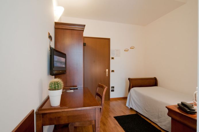 Imagen de la habitación del Hotel Belvedere, Thiene. Foto 10
