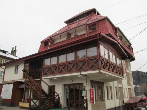 Imagen general del Hotel Belvedere, Vatra Dornei. Foto 2