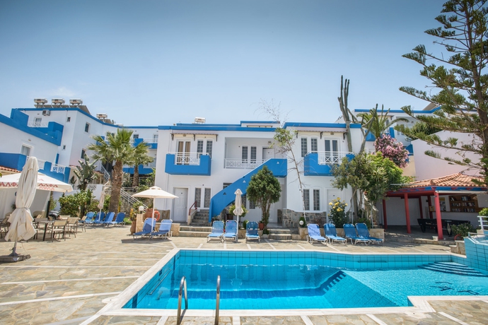 Imagen de la piscina del Hotel Belvedere Village, Agia Pelagia. Foto 14